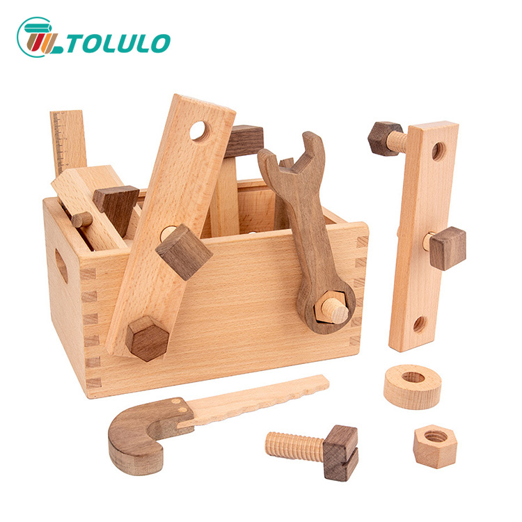 Make good use of toys to help children grow
